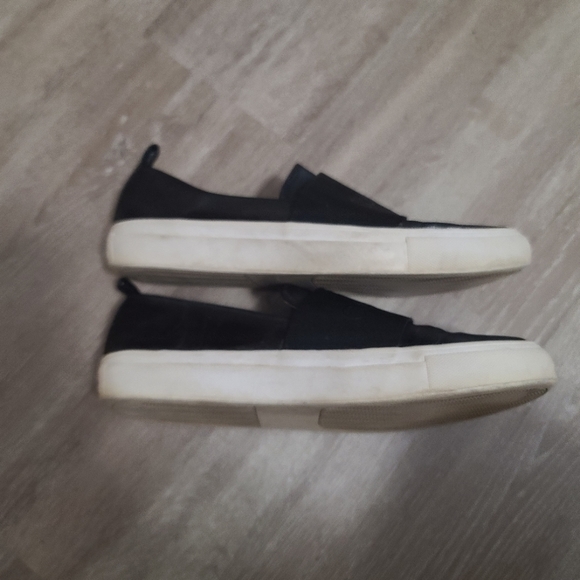 Calvin Klein Women's Slip On Loafer, Sz 7 - Picture 4 of 7